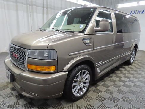 Used 2021 GMC Savana 2500 image 6
