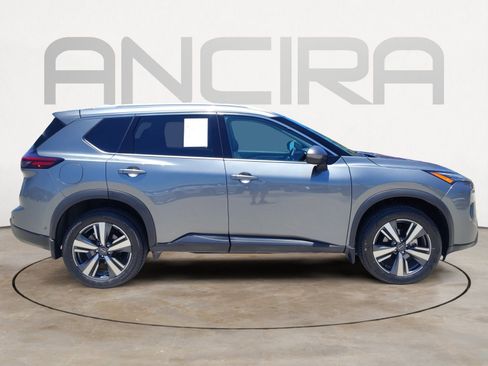Certified 2024 Nissan Rogue SL w/ SL Premium Package FWD image 13
