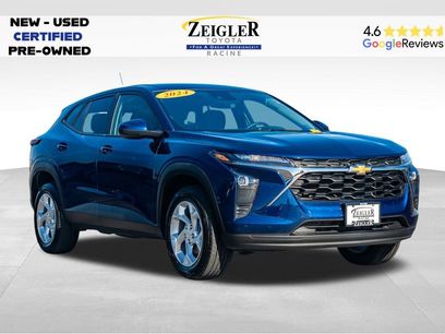 Used 2024 Chevrolet Trax LS w/ LS Convenience Package