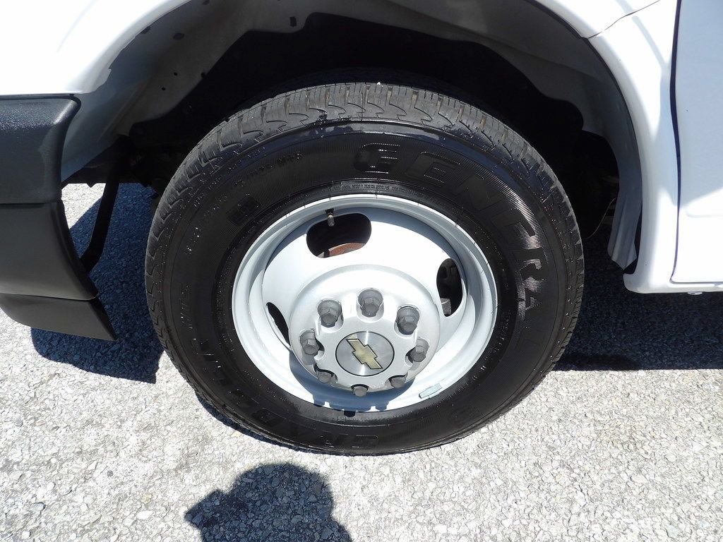 Used 2021 Chevrolet Express 3500 w/ Power Convenience Package RWD image 41