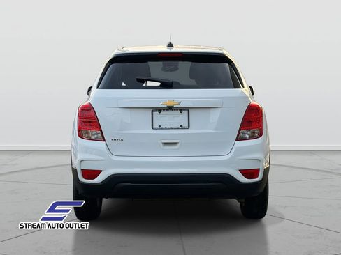 Used 2021 Chevrolet Trax LS w/ Tint and Cruise Package image 7