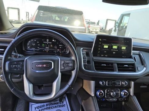 Used 2023 GMC Yukon SLT AWD/4WD image 6