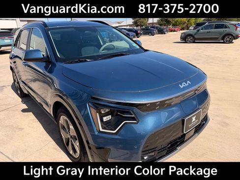 Certified 2024 Kia Niro Wave FWD image 5