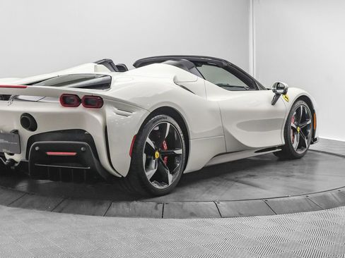 Certified 2023 Ferrari SF90 Spider image 7