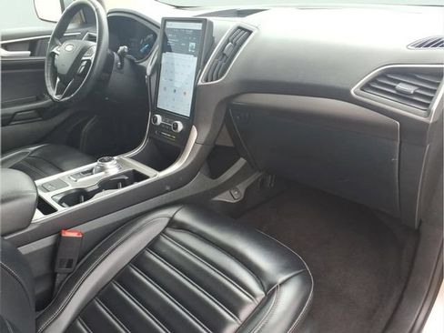 Used 2024 Ford Edge SEL AWD/4WD image 18