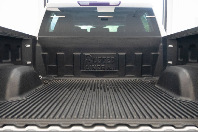 Used 2025 GMC Sierra 1500 SLT AWD/4WD image 32
