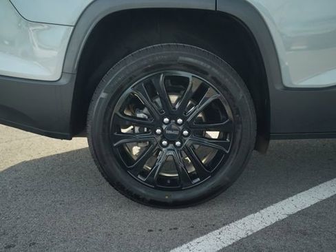 Used 2023 GMC Acadia SLE w/ Driver Convenience Package image 42