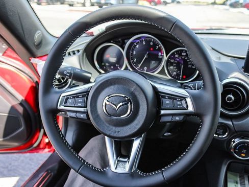 New 2026 MAZDA MX-5 Miata Grand Touring w/ Weather Package RWD image 17