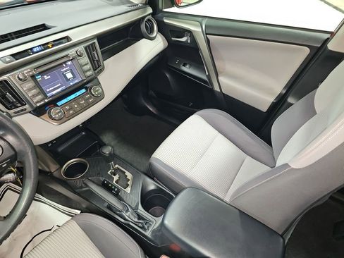 Used 2014 Toyota RAV4 XLE image 29