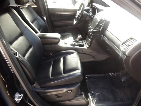 Used 2020 Jeep Grand Cherokee Limited image 20