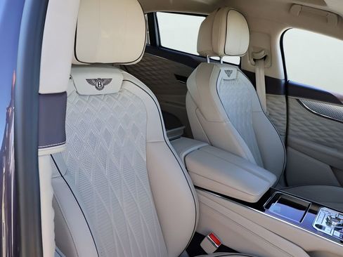 Used 2023 Bentley Flying Spur Azure AWD/4WD image 14