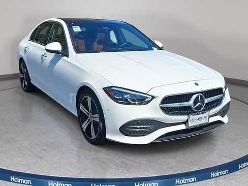 Used 2025 Mercedes-Benz C 300 4MATIC Sedan image 4