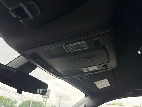 Used 2022 Chevrolet Tahoe 2WD w/ Remote Keyless Entry Package image 17