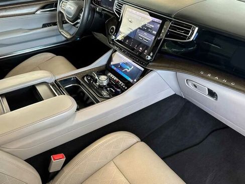 Used 2022 Jeep Grand Wagoneer Series II w/ Convenience Group III image 14