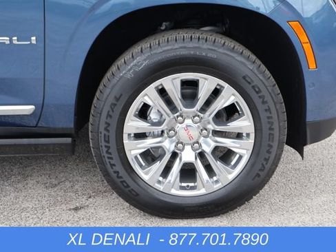 New 2026 GMC Yukon XL Denali w/ Sun & Power Step Package AWD/4WD image 11