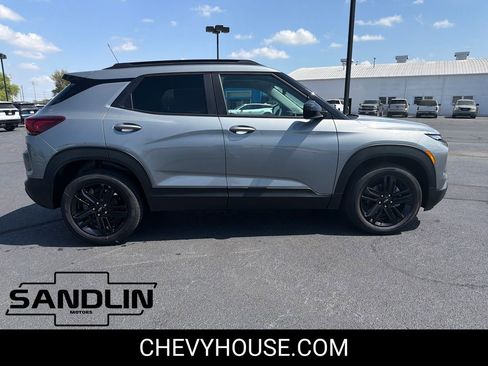 New 2026 Chevrolet TrailBlazer LT image 2