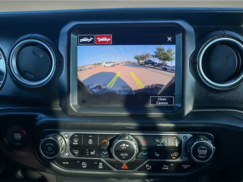Used 2020 Jeep Gladiator Rubicon image 23