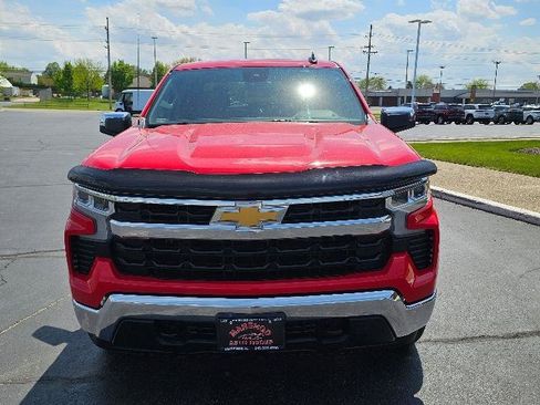Used 2022 Chevrolet Silverado 1500 LT AWD/4WD image 8