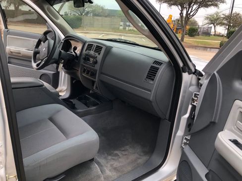 Used 2005 Dodge Dakota SLT AWD/4WD image 14