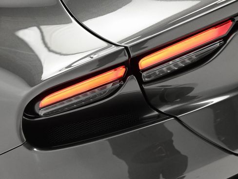 Used 2024 Ferrari Purosangue image 34