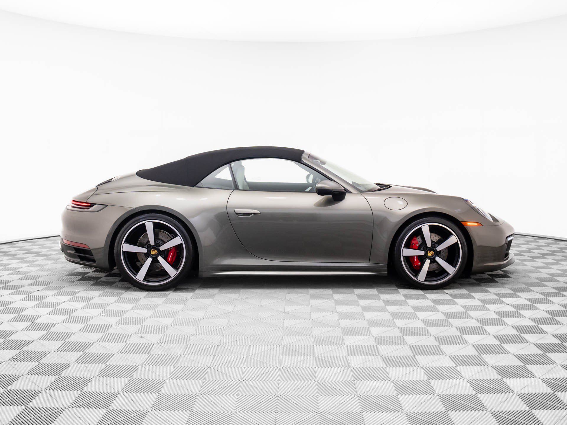 Certified 2020 Porsche 911 Carrera 4S AWD/4WD image 7