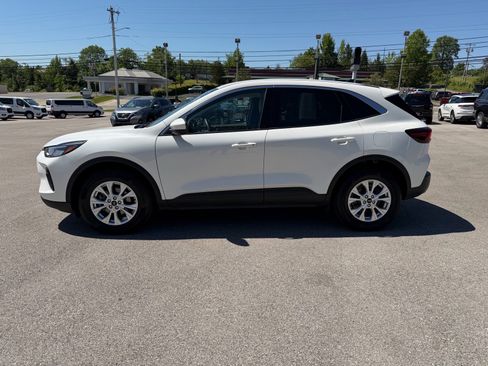 Used 2023 Ford Escape Active w/ Tech Pack #2 AWD/4WD image 10