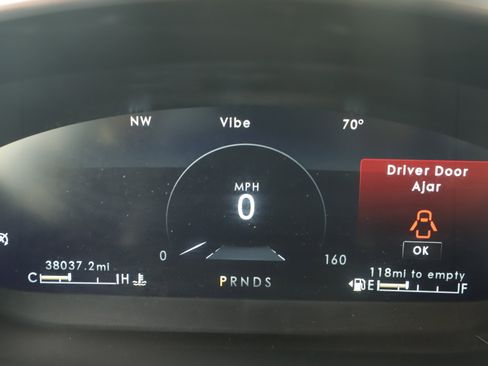 Used 2020 Lincoln Nautilus FWD w/ Equipment Group 101A image 18