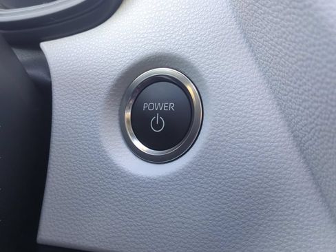 Used 2026 Toyota Corolla SE FWD image 31