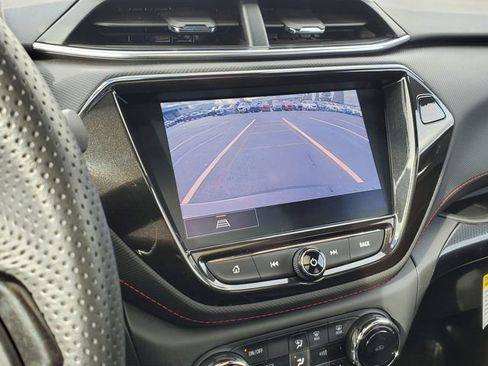 Certified 2023 Chevrolet TrailBlazer RS w/ Sun and Liftgate Package image 35