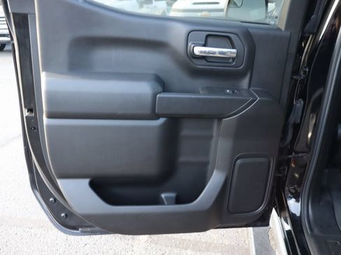 Used 2019 Chevrolet Silverado 1500 Custom Trail Boss w/ Custom Convenience Package AWD/4WD image 19