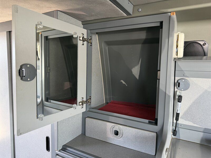 Used 1995 Volkswagen Eurovan Camper FWD image 21
