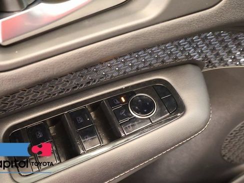 Used 2023 Nissan Ariya FWD image 10