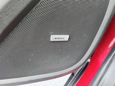 Used 2018 Chevrolet Traverse LT image 41