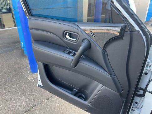 Used 2023 INFINITI QX80 Luxe w/ Cargo Package image 21