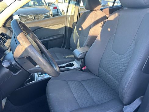 Used 2010 Ford Fusion SE image 9