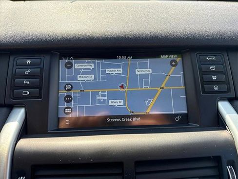 Used 2017 Land Rover Discovery Sport HSE image 15