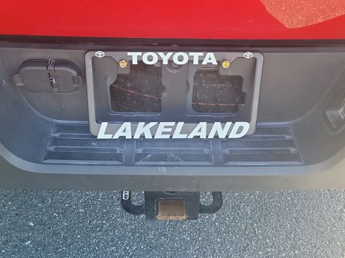 Certified 2025 Toyota Tacoma SR5 AWD/4WD image 11