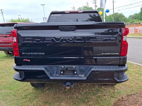 Used 2024 Chevrolet Silverado 1500 Custom Trail Boss AWD/4WD image 5