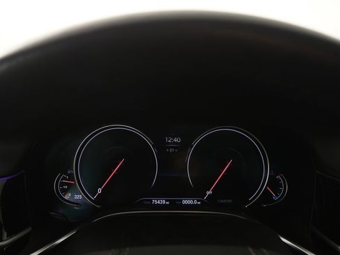 Used 2019 BMW 740i w/ Executive Package image 17