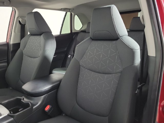 Used 2024 Toyota RAV4 XLE w/ Convenience Package FWD image 20
