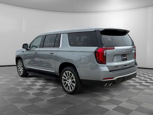 Certified 2025 GMC Yukon XL Denali AWD/4WD image 3