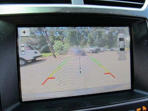 Used 2017 Ford Explorer Limited image 65