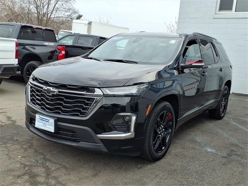 Used 2023 Chevrolet Traverse Premier w/ Redline Edition image 3