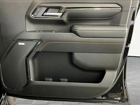 Certified 2025 GMC Sierra 2500 AT4 w/ Max Trailering Package image 28