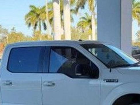 Used 2015 Ford F150 XLT w/ Equipment Group 302A Luxury image 3