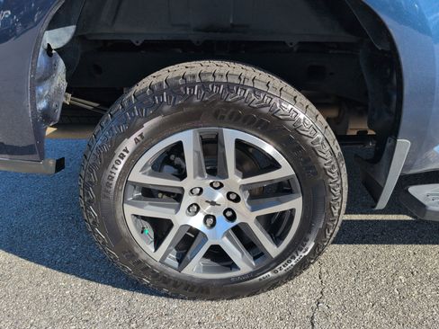 Used 2020 Chevrolet Silverado 1500 LT Trail Boss image 9