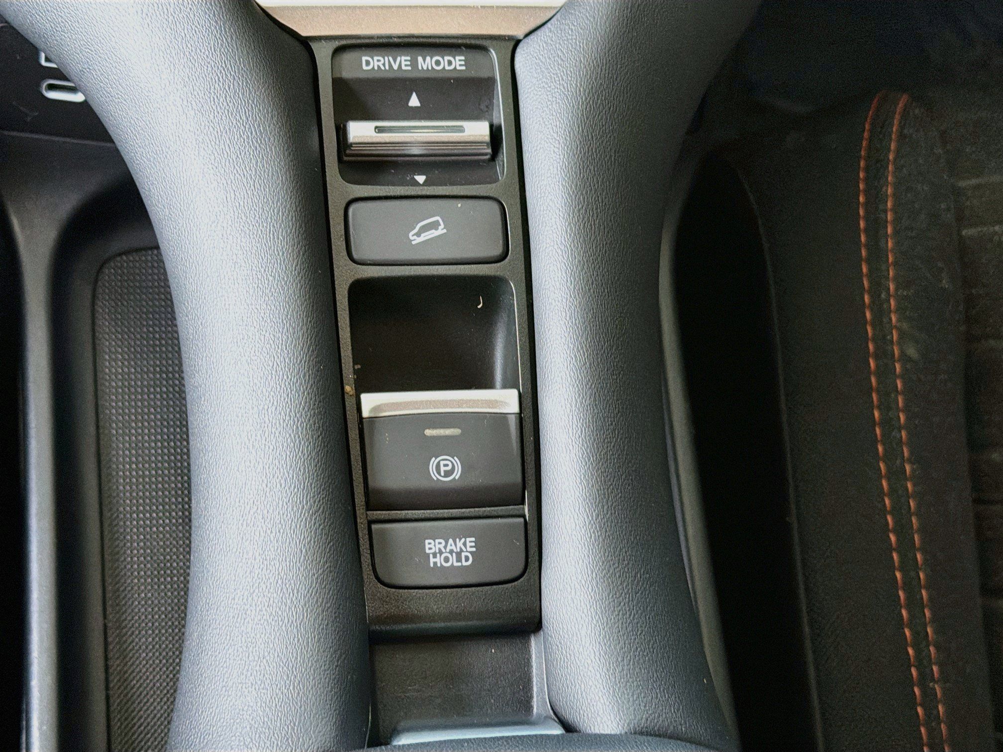 Used 2025 Honda HR-V Sport image 24
