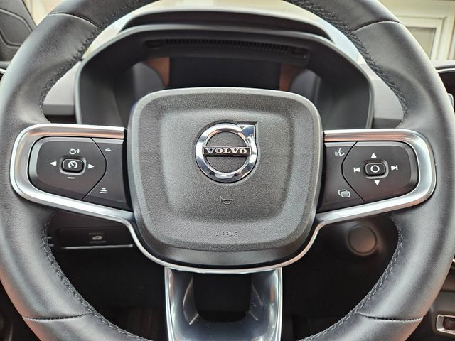 Certified 2023 Volvo C40 P8 Recharge Plus w/ Climate Package AWD/4WD image 23
