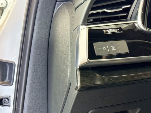 Used 2025 Audi Q7 3.0T Premium Plus image 10