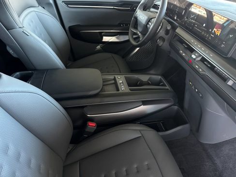 New 2026 Kia EV9 Wind image 10